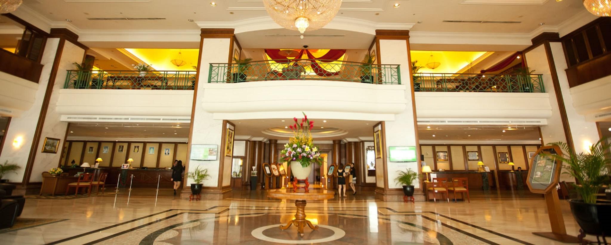 Gurney Bay Hotel, A Parkroyal Partner Hotel Джорджтаун Экстерьер фото The lobby of the hotel