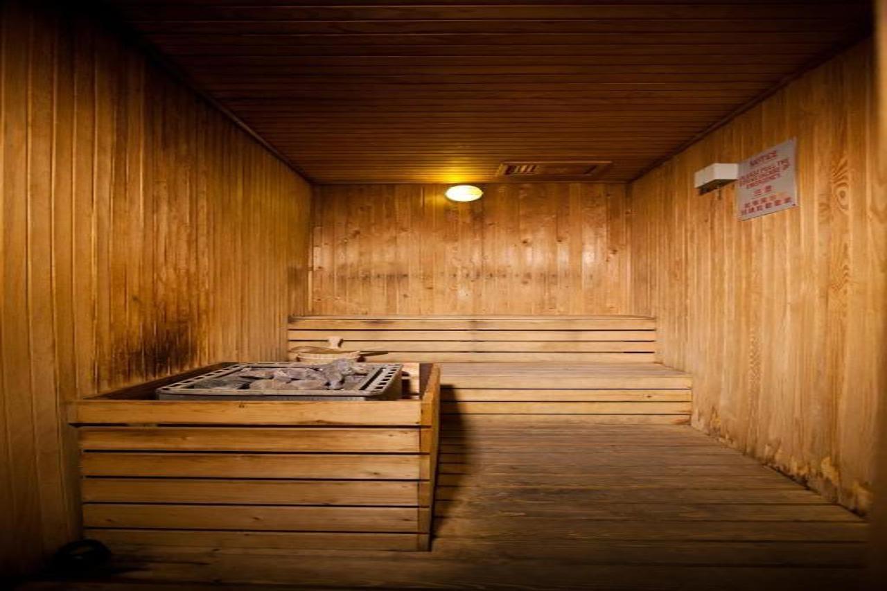 Gurney Bay Hotel, A Parkroyal Partner Hotel Джорджтаун Экстерьер фото A Finnish sauna