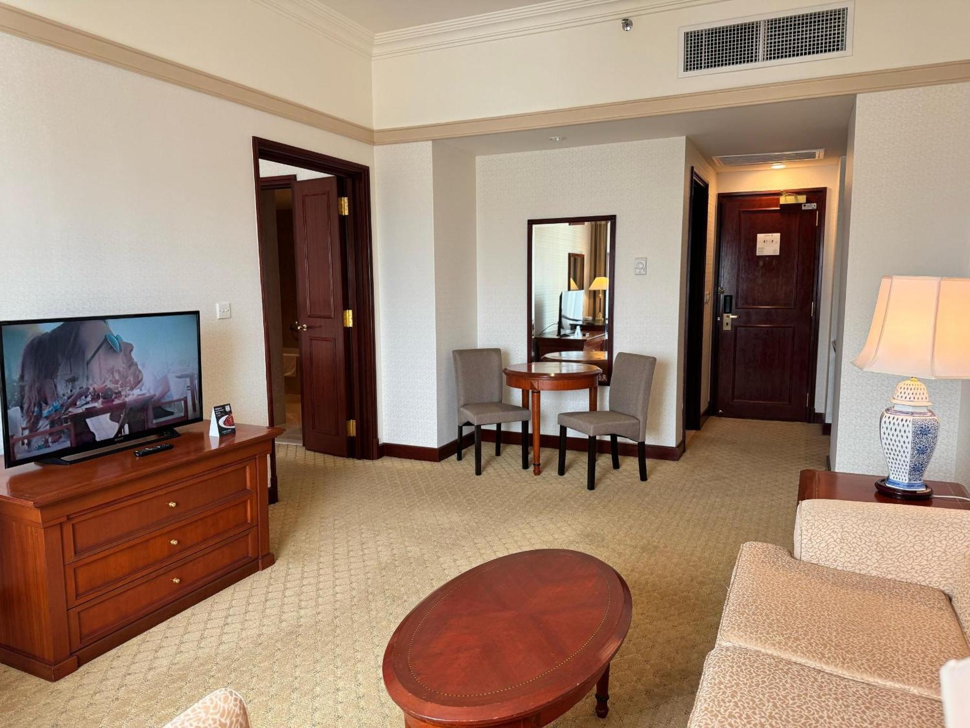 Gurney Bay Hotel, A Parkroyal Partner Hotel Джорджтаун Экстерьер фото