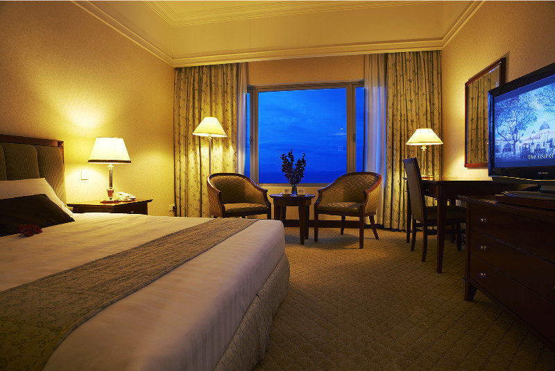 Gurney Bay Hotel, A Parkroyal Partner Hotel Джорджтаун Экстерьер фото A room at the hotel